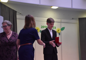 Medal dla najlepszego absolwenta