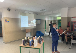 Prelekcja - uczeń opowiada o Światowym Dniu Książki