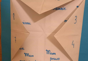 Wielka układanka z prawami dziecka