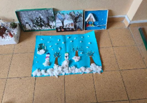 Prace uczniów klasy 4 c na konkurs "Zima w świecie przyrody".