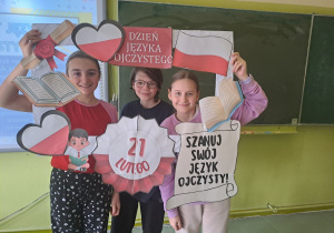 uczniowie w fotoramce