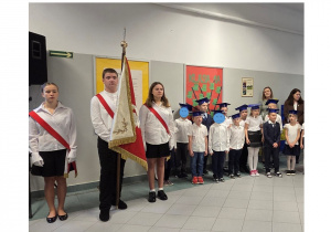 uroczystość pasowania na ucznia - poczet sztandarowy