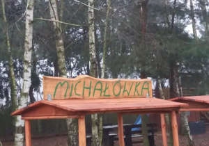 Napis Michałówka - nazwa miejscowości.