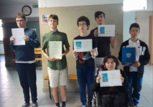 Laureaci i finaliści konkursów historycznych.
